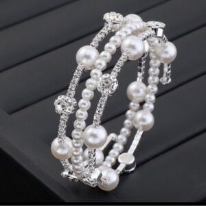 Lustrous Silver and Pearl Bracelet
